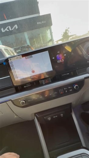 itne smart features in kia carens clavis ev top model 🔥 multi control touch panel 👌 #viral #kia