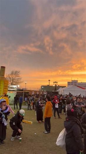 今年もでっぽ通し楽しすぎた𓆩😈𓆪猫よ。ロックは最高だったでしょ😚❓1日目は土砂降り泥だらけ😆PassCodeもホルモンも最高すぎた🔥音楽には不思議な力があるんだよHIPHOPもROCKもジャンルじゃないそれは魂の名前だ‼️#DPF #DEADPOPFESTIVAL @hoshineco1