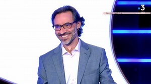Les premiers pas d'animateur de Stéphane Crosnier dans Des chiffres et des lettres