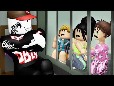 PETER AND HIS FRIENDS GOT CAPTURED BY A MONSTER?! | Peter Roblox World