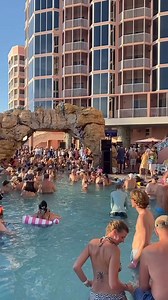 @scottymccreery preforming at the Island Hopper Pink Shell Pool Party this past weekend! What a show!! 🎸🌴☀️ | Pink Shell Beach Resort & Marina