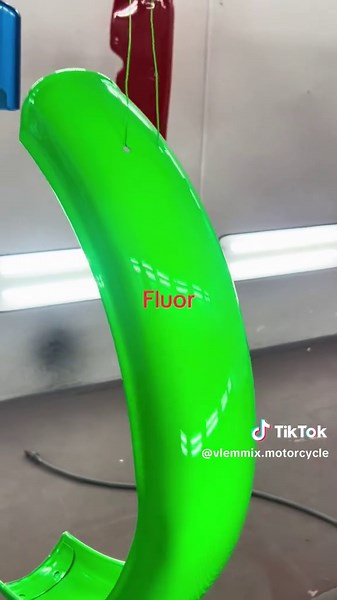 #fluor #specialeffects #vlemmixmotocyclepainting #kreidler #painting