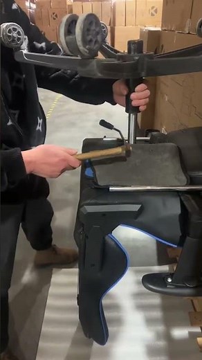 How to disassemble the chair base