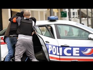 I escape from a POLICE car