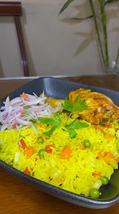 Arroz a la jardinera, perfecto para acompañar con cualquiera de tus preparaciones 😋. #receta #arrozalajardinera #arroz #cocococina #quecocinohoy #peru #fyp | Jorge Valqui Angeles