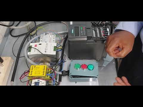 Pilz safety relay Pnoz x3. How the Pilz safety relay works.