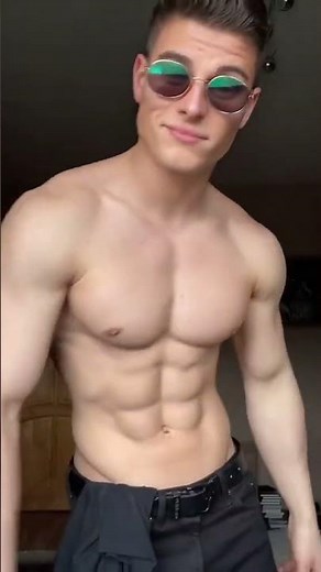 🔥 Fitness Boy 🔥Someone call the doctor 🧑🏻‍⚕️ IG togyela.dominik