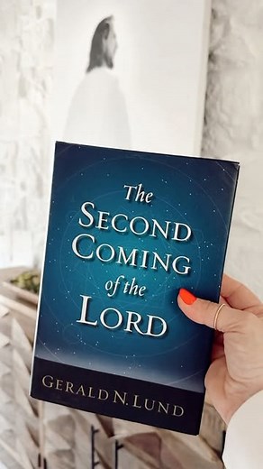 holly lauritzen | These are my TOP 5 favorite LDS BOOKS I’ve read this past year (in no particular order). They’ve answered lots of my questions and have... | Instagram