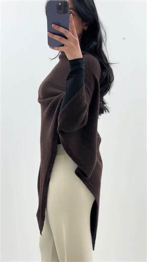 Stylish Knitted Poncho for Every Wardrobe