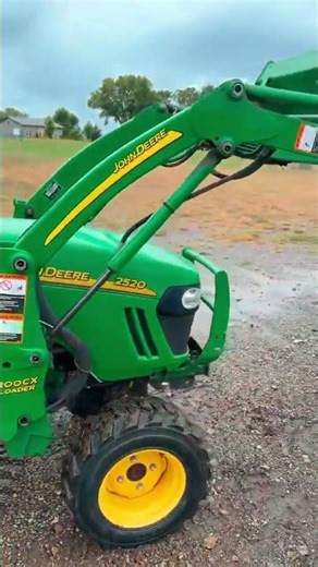 2007 JOHN DEERE 2520 For Sale
