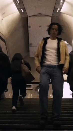 Slowcore artist. Radiohead + The Strokes