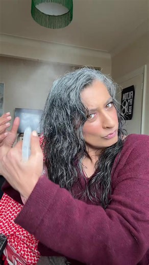 Today’s mood!!! Also FyI if you are watching on TikTok please follow @Aunty Ani says as I will now be using this as my main account and that will be my secondary account as you just never know!!! #mood #curlyhair #mylife #update #grwm