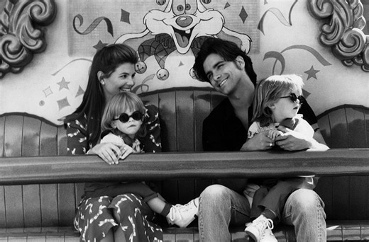 From 'Full House' to 'Modern Family' Here Are a Few Series' With Disney World and Disneyland-Related Episodes