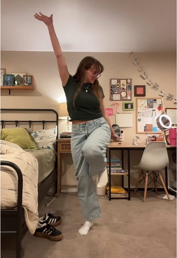 Gracie Abrams: Celebrate Christmas with Dance Videos