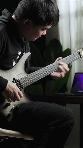 新たな次元のサウンドへ飛び込む準備はできていますか？🌀⚡️Valeton GP-180だけで作り込んだ、プログレッシブロック＆プログレッシブメタルのサウンドをクイックデモ！🎸🎸