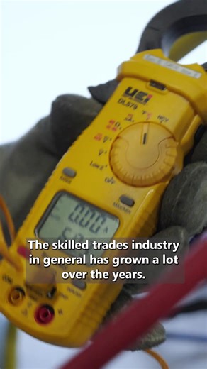 🛠️We celebrated Manufacturing Month throughout October! 🛠️ Our Adult Workforce Development skilled trades programs are training the builders of tomorrow! Whether it's CNC Machining, Construction Trades, Electrical, HVAC, Plumbing, or Welding, there's a program to get your career started. 👷 Learn more at e1b.org/wfd. | Erie 1 BOCES