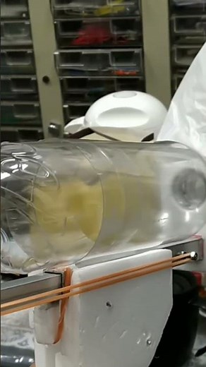 ペットボトルで空気砲を作った。