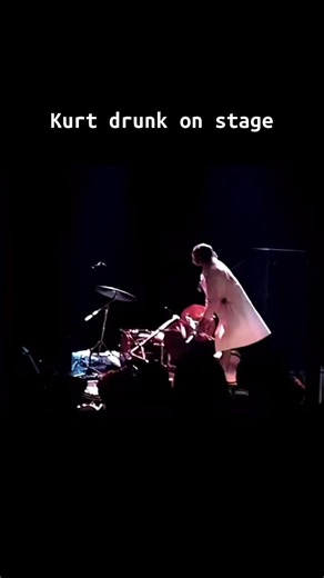 Kurt plays drums with drums - Nirvana, Live at De Doelen, Rotterdam, NL, 1991 #nirvana #kurtcobain #nirvanafans #90sgrunge #grungeband