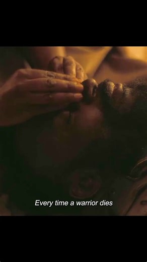 🎬 Every time a warrior falls, they wrap his corpse in python skin… not for honor, but to extract water and keep the others alive 😳But this time… something went terribly wrong.Watch till the end