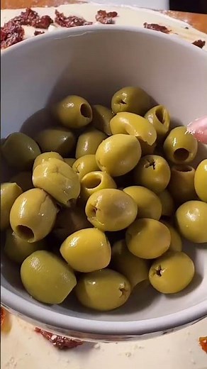 Treccia salata alla ricotta soffice e ripiena | Ricetta facile