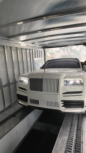 If your truck won’t fit enclosed you just called the wrong transporter 🚛 call us instead #cullinan