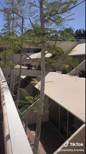 Explore Stellenbosch University Campus Tour