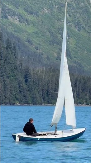 Sailing the Prince William Sound in Alaska