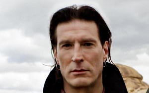 ALICE IN CHAINS Drummer SEAN KINNEY Says SPOTIFY And PANDORA Are 'A F**king Ripoff' For Musicians