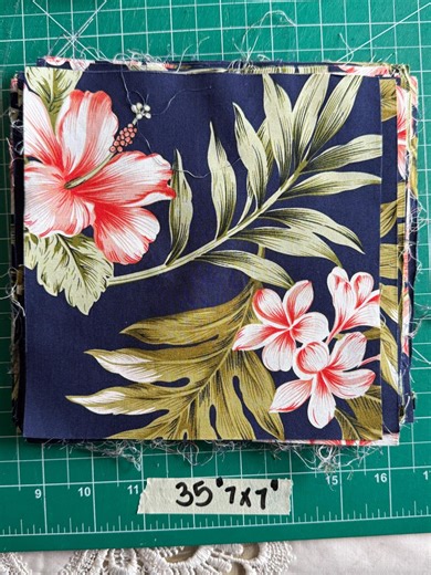 35 Hawaiian Quilt Squares: 7-inch Navy Hibiscus & Plumeria Cotton Pre-cut Fabric Bundle - Etsy