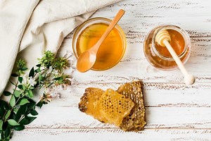 Voici pourquoi le grog au miel est le remède préféré de nos grands-mères