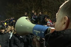 Aulas, l'arroseur arrosé