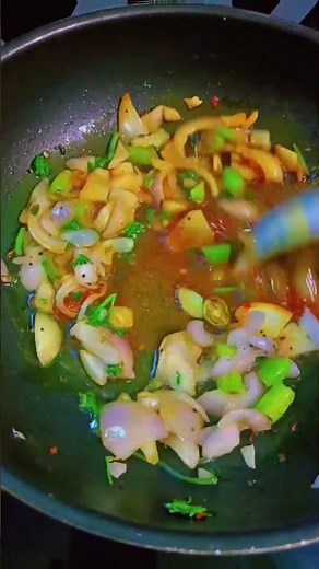 Quick & Delicious Potato Curry | Indian Gravy Recipe 🥔🍲🍛🫠