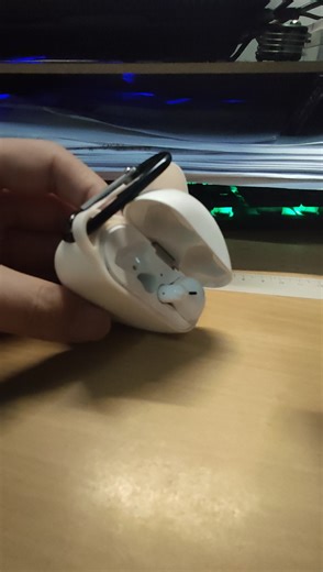 蓝牙耳机接触不良，尝试自己修
