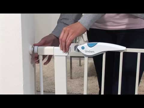 Lindam Easy Fit Plus Deluxe Gate - How To Use And How To Install Video | Babysecurity