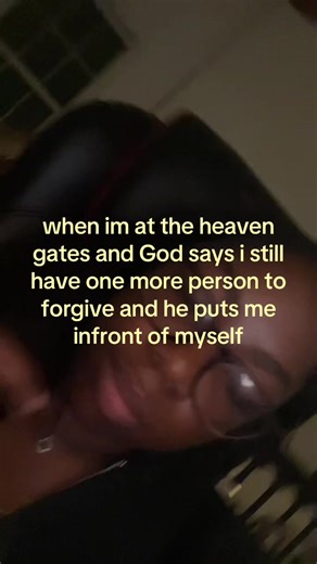 nobodyknowsellarose (@nobodyknowsellarose)’s video of the gates of heaven