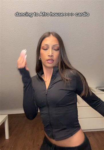 Lil Freestyle Dance Challenge to Afro House Beats