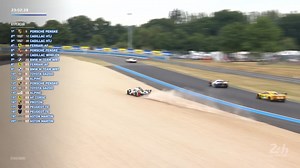 Der erste Crash. 😳 #24hNITRO | NITRO