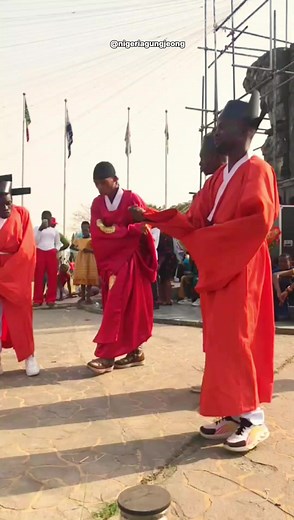 The King of Nigeria's Epic Twetwe Challenge with Kizz Daniel