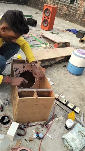 #dj #jblhardbass #automobile #djremix #djsong #dance #speaker #djsetup #bass #sarzendjsong