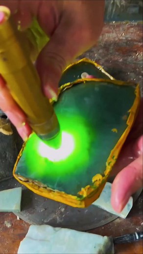 Green Jade Stone Cutting - Rare Gemstone Explorations