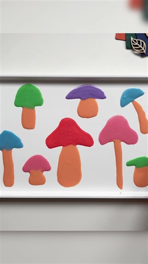 DIY window stickers 🍄‍🟫 If you haven’t tried this yet I don’t know what you are waiting for 😉 They are super easy and cheap to make and they look so fun on the windows 🙌🏾 To make these DIY window clings, you’ll need: ✨ 4–5 tbsp PVA glue (school glue) ✨ 2 squirts of washing-up liquid (dish soap) ✨ 1–2 squeezes of paint #diywindowstickers #windowclings #kidscraft #kidsactivitiesathome #diyactivities #sticker | Creative Mama Che