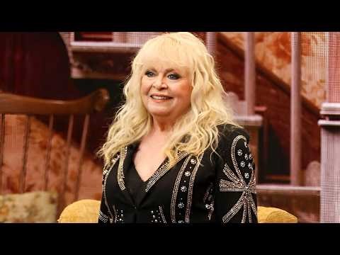 At 78, Sally Struthers Finally Shares Her Story About Carroll O'Connor