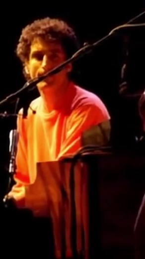 Bryan Adams Live Performance of 'Heaven' with Spanish Subtitles