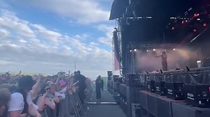 Not3s stops performance at 1 Big Summer after violence breaks out in crowd