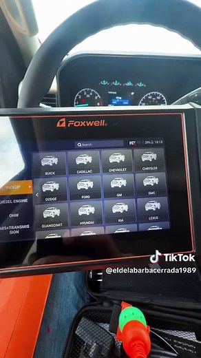 FOXWELL HD500 Heavy Duty Truck Scanner with DPF Regen Full System Diesel Diagnostic Tool obd2 scanner Trucks Automotive Battery Relay Tester Vehicle Abs Bleeding ##freightliner##volvo##caterpillar##dieselmechanic##scanner