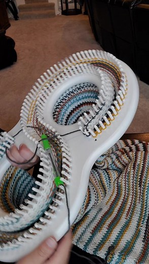 Learn About Afghan Loom: Crafting Blankets with Yarn