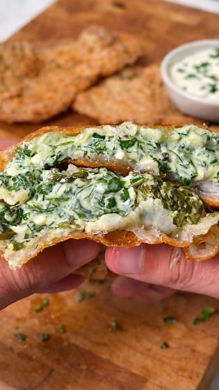 These vegan spinach empanadas are incredibly crunchy