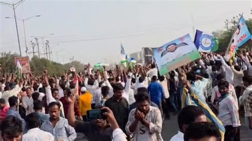 Nandigam Suresh Babu on Instagram: "జగనన్న జనజాతర 🔥 #ysjagan #ibrahimpatnam"