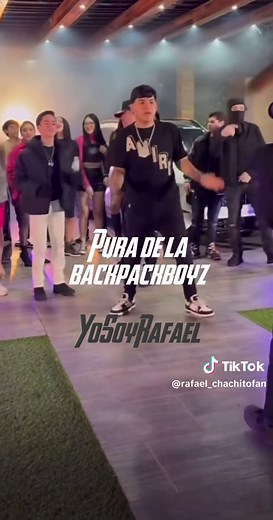 Victor Mendivil - KLK Lyrics