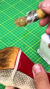 3.7M views · 1K reactions | Step up your shoe game with these hacks! | 5-Minute Crafts Family | Facebook